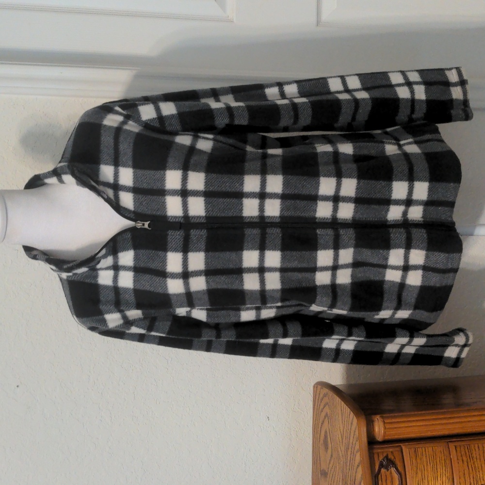Merona Women's Black, Gray & White Plaid Zip Up Fleece Jacket Coat. Size L